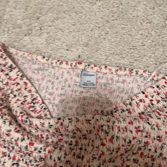 Mini Skirt With Flower Designs - Picture 2 of 2